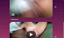 O femeie mexicană mică se masturbează și discută pentru un videoclip de casă