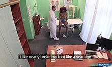 Spionsex på kamera med en sexy ebony-pasient, Jasmine Webb