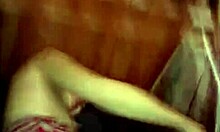 Sebuah pasangan berbagi video seks pribadi yang menampilkan aksi panas mereka