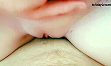 Video POV íntimo de la orgásmica atracción de mi esposa