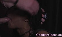 Giovane adolescente nera fa un pompino profondo a un grosso pene in un video fatto in casa