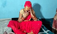 Pengantin India memberikan blowjob pada malam perkahwinannya