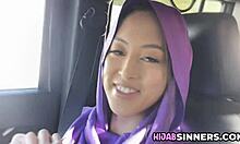 Prsnatá moslimská tínedžerka je zobratá na tvrdý psí sex