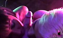 Jenna Foxx in Sky Blue, blond bombasti, v POV videu močno fafajo