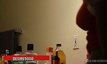 Une MILF aux fesses rebondies prend une grosse bite noire dans une vidéo maison